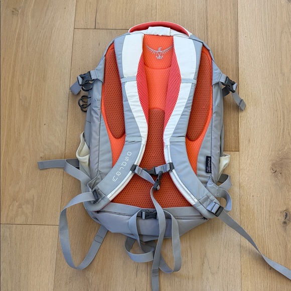 Osprey Celeste Light Gray Backpack - Picture 2 of 2